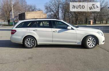 Універсал Mercedes-Benz E-Class 2010 в Івано-Франківську