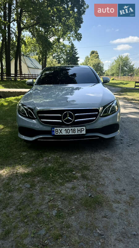 Седан Mercedes-Benz E-Class 2018 в Хмельницком
