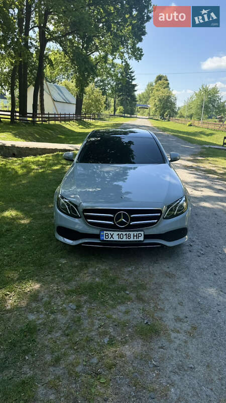 Седан Mercedes-Benz E-Class 2018 в Хмельницком