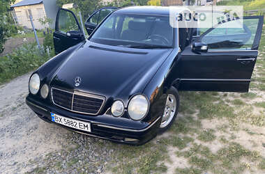 Седан Mercedes-Benz E-Class 2000 в Хмельницькому