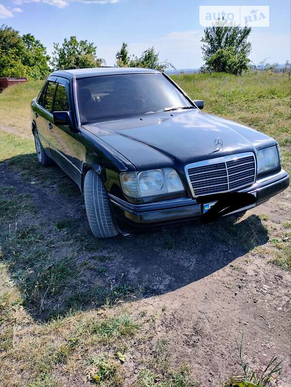Mercedes-Benz E-Class 1994 Mercedes-Benz E-Class 1994
