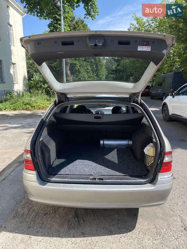 Универсал Mercedes-Benz E-Class 2003 в Львове