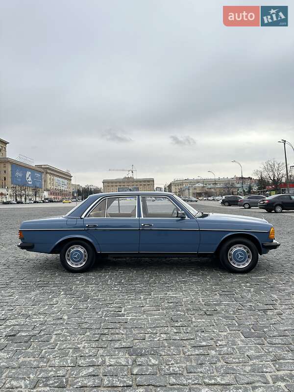 Седан Mercedes-Benz E-Class 1984 в Києві