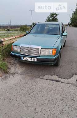 Седан Mercedes-Benz E-Class 1988 в Харкові