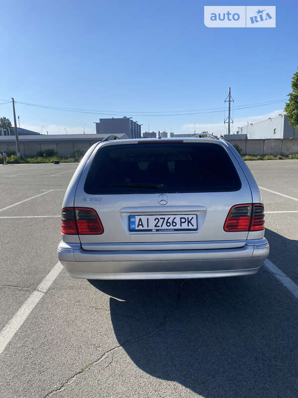 Универсал Mercedes-Benz E-Class 2001 в Киеве