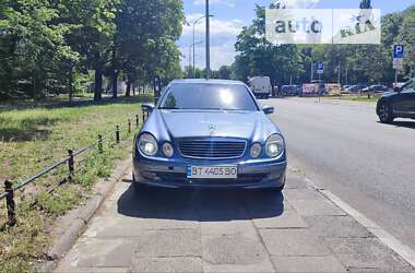 Седан Mercedes-Benz E-Class 2004 в Києві