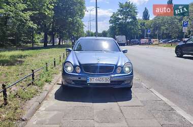 Седан Mercedes-Benz E-Class 2004 в Киеве