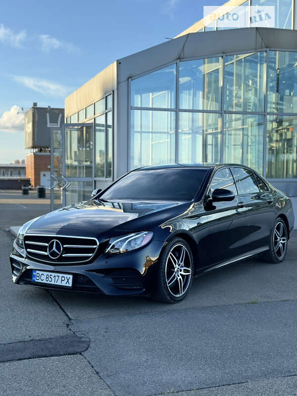 Седан Mercedes-Benz E-Class 2019 в Киеве