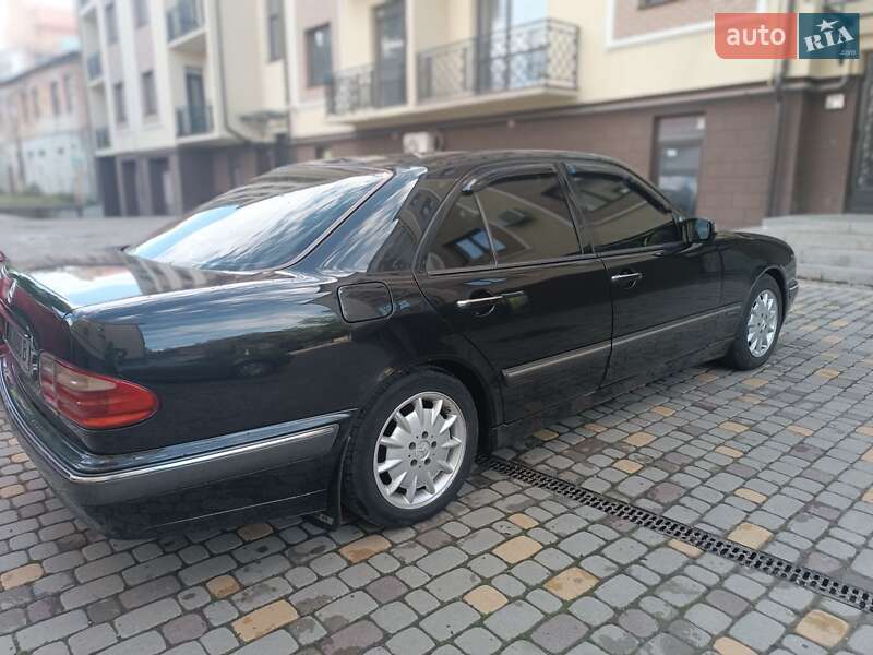 Седан Mercedes-Benz E-Class 2001 в Покровском фото 2 Седан Mercedes-Benz E-Class 2001 в Покровском
