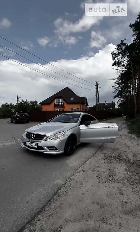 Купе Mercedes-Benz E-Class 2012 в Києві