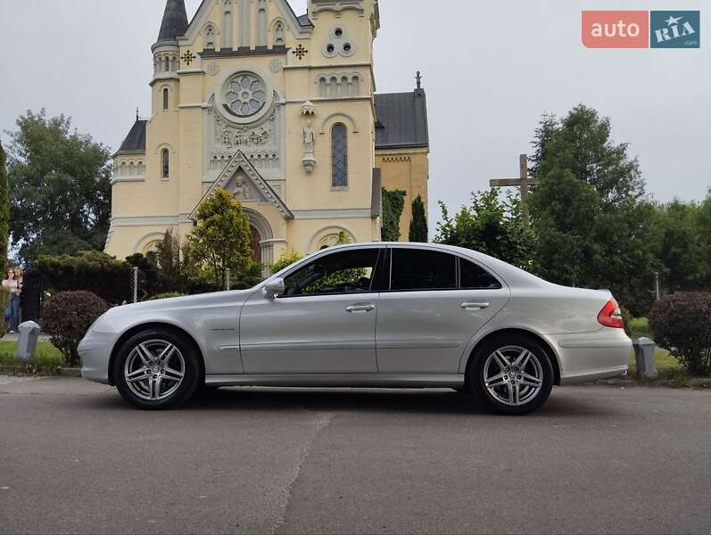 Седан Mercedes-Benz E-Class 2006 в Києві
