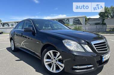 Седан Mercedes-Benz E-Class 2011 в Києві