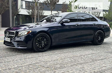 Седан Mercedes-Benz E-Class 2016 в 