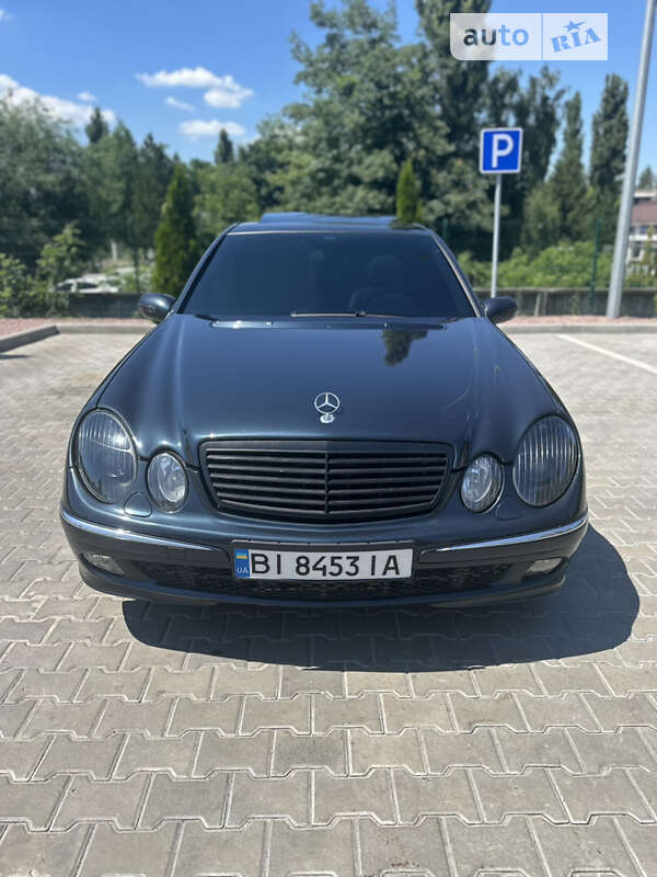 Седан Mercedes-Benz E-Class 2002 в Кременчуге