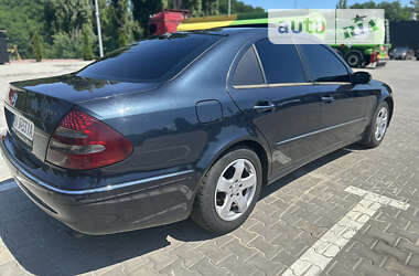 Седан Mercedes-Benz E-Class 2002 в Кременчуці