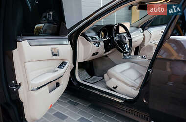 Седан Mercedes-Benz E-Class 2013 в Тернополе