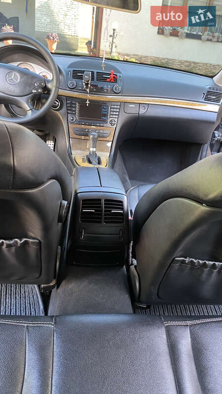 Седан Mercedes-Benz E-Class 2007 в Иршаве