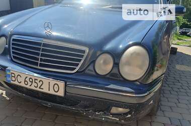 Седан Mercedes-Benz E-Class 2001 в Львові