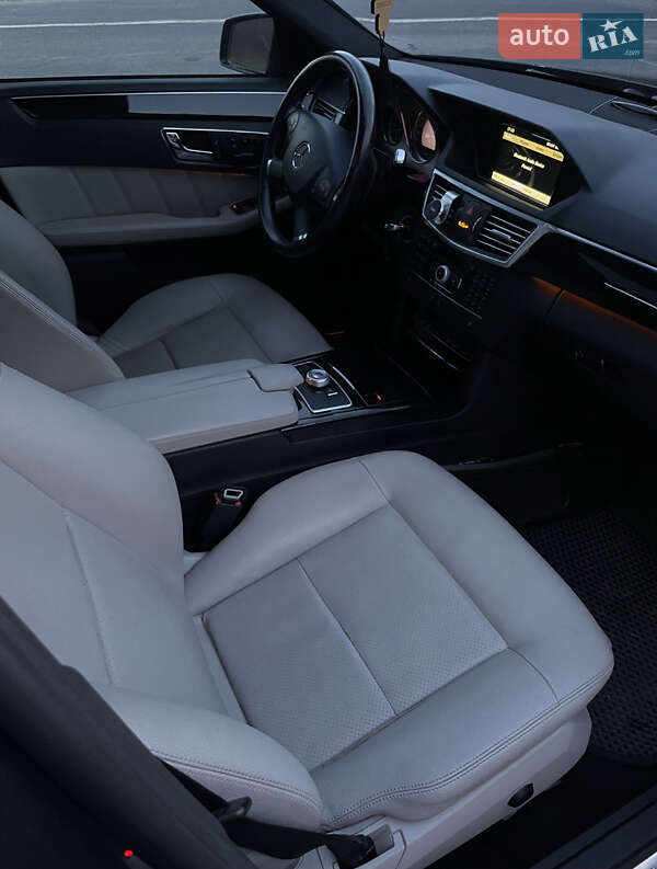 Седан Mercedes-Benz E-Class 2010 в Ужгороде
