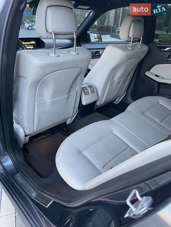 Седан Mercedes-Benz E-Class 2010 в Ужгороде