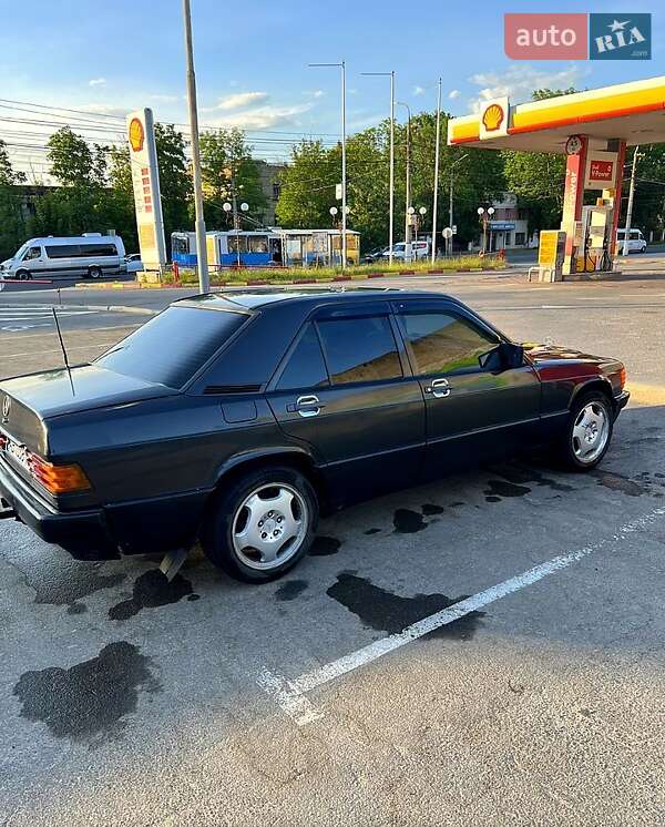 Седан Mercedes-Benz E-Class 1987 в Вінниці