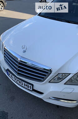 Седан Mercedes-Benz E-Class 2011 в Софиевской Борщаговке