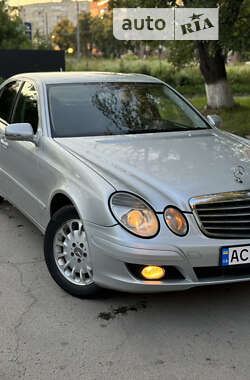 Седан Mercedes-Benz E-Class 2007 в Рівному