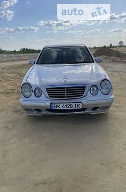 Седан Mercedes-Benz E-Class 2001 в Володимирці