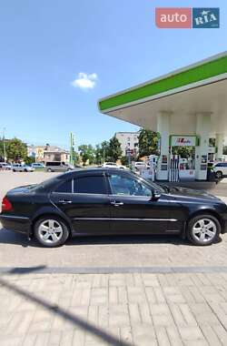 Седан Mercedes-Benz E-Class 2004 в Чернігові