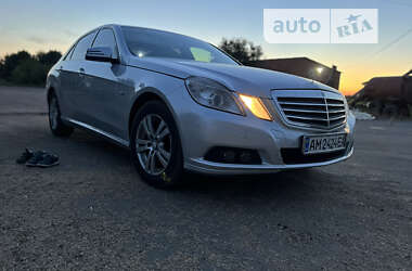 Седан Mercedes-Benz E-Class 2011 в Коростені