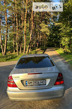 Седан Mercedes-Benz E-Class 2003 в Немирові