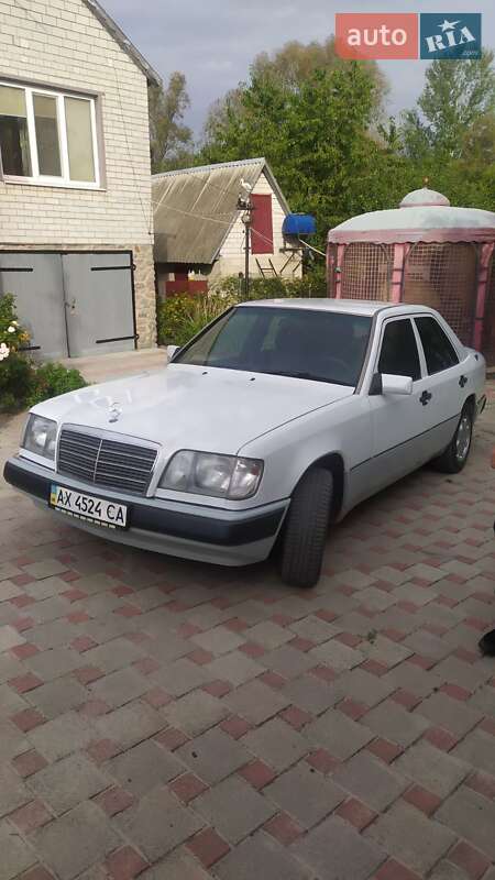 Седан Mercedes-Benz E-Class 1992 в Новой Водолаге