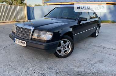 Седан Mercedes-Benz E-Class 1987 в Києві