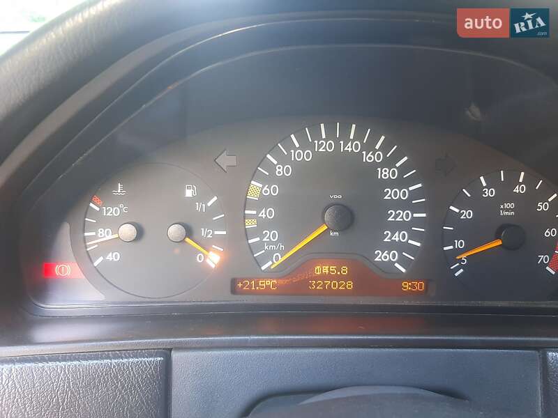 Седан Mercedes-Benz E-Class 1997 в Чорткове