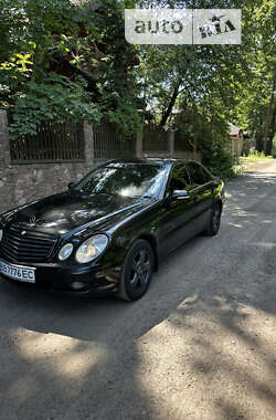 Седан Mercedes-Benz E-Class 2006 в Киеве