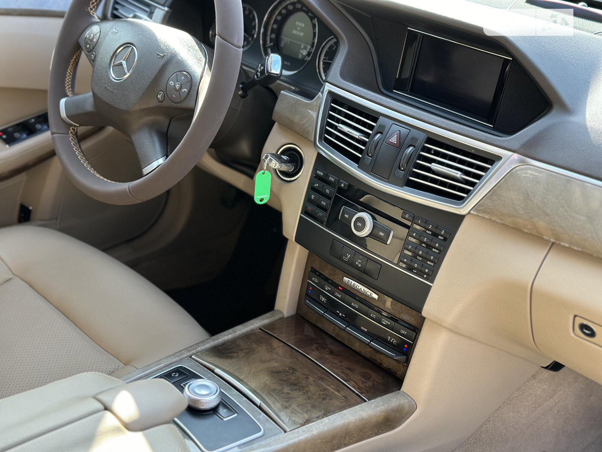2011 Mercedes-Benz E-klasse - мініатюра 19