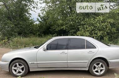 Седан Mercedes-Benz E-Class 2000 в Хмельницькому