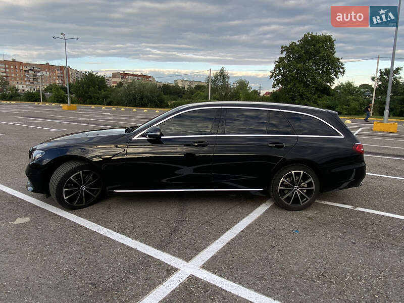 Універсал Mercedes-Benz E-Class 2018 в Чернівцях