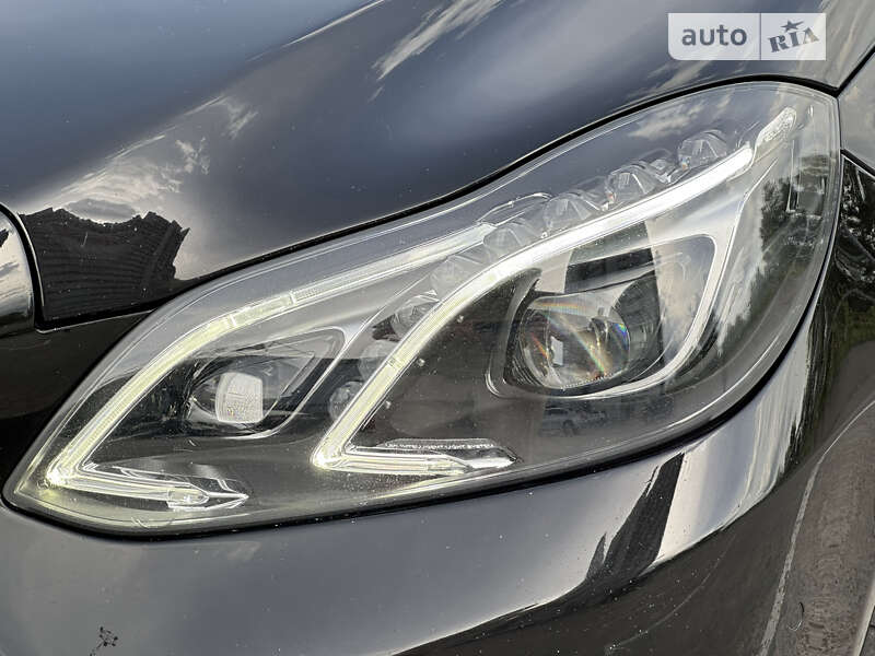 Седан Mercedes-Benz E-Class 2015 в Киеве