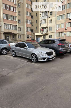 Седан Mercedes-Benz E-Class 2002 в Одессе