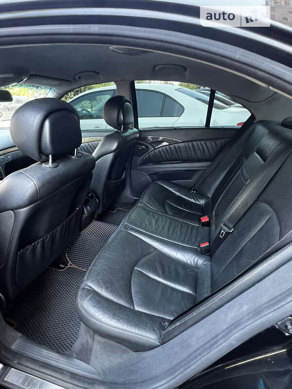 Седан Mercedes-Benz E-Class 2005 в Києві