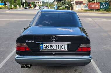 Седан Mercedes-Benz E-Class 1994 в 