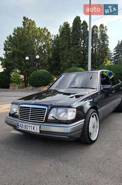 Седан Mercedes-Benz E-Class 1994 в 