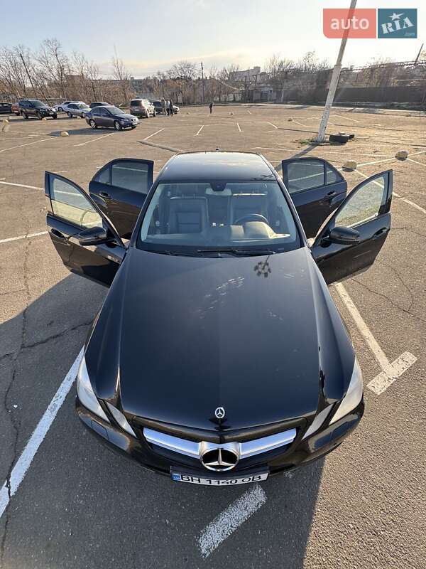 Седан Mercedes-Benz E-Class 2011 в Одесі