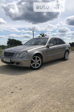 Седан Mercedes-Benz E-Class 2003 в Рава-Русской