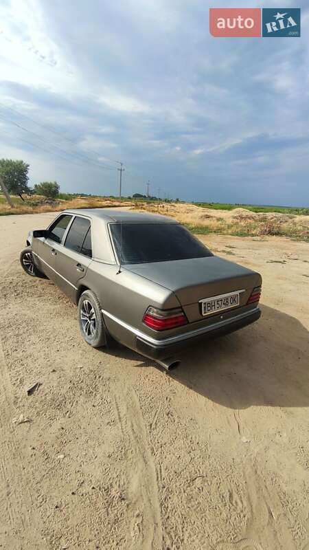 Седан Mercedes-Benz E-Class 1994 в Белгороде-Днестровском фото 8 Седан Mercedes-Benz E-Class 1994 в Белгороде-Днестровском