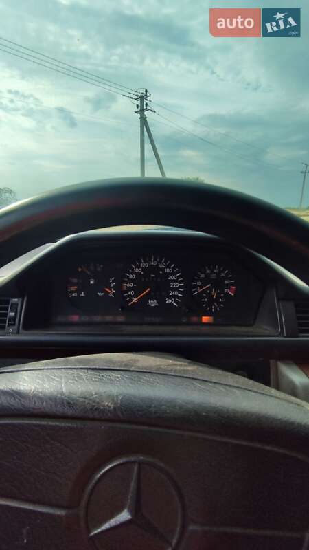 Седан Mercedes-Benz E-Class 1994 в Белгороде-Днестровском фото 2 Седан Mercedes-Benz E-Class 1994 в Белгороде-Днестровском