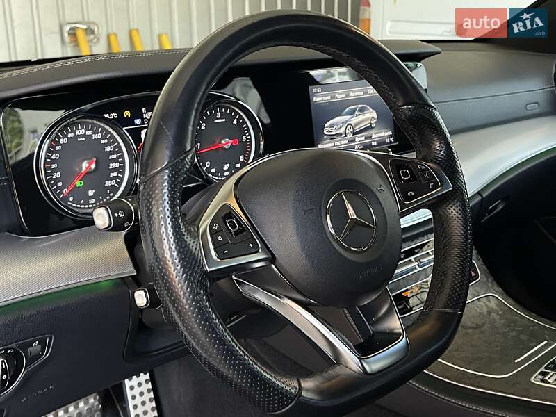 Седан Mercedes-Benz E-Class 2017 в Киеве