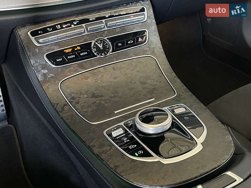 Седан Mercedes-Benz E-Class 2017 в Киеве