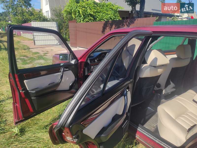 Седан Mercedes-Benz E-Class 1991 в Житомире